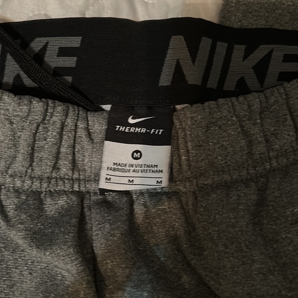 Gray Nike Therma-fit joggers - Picture 3 of 3